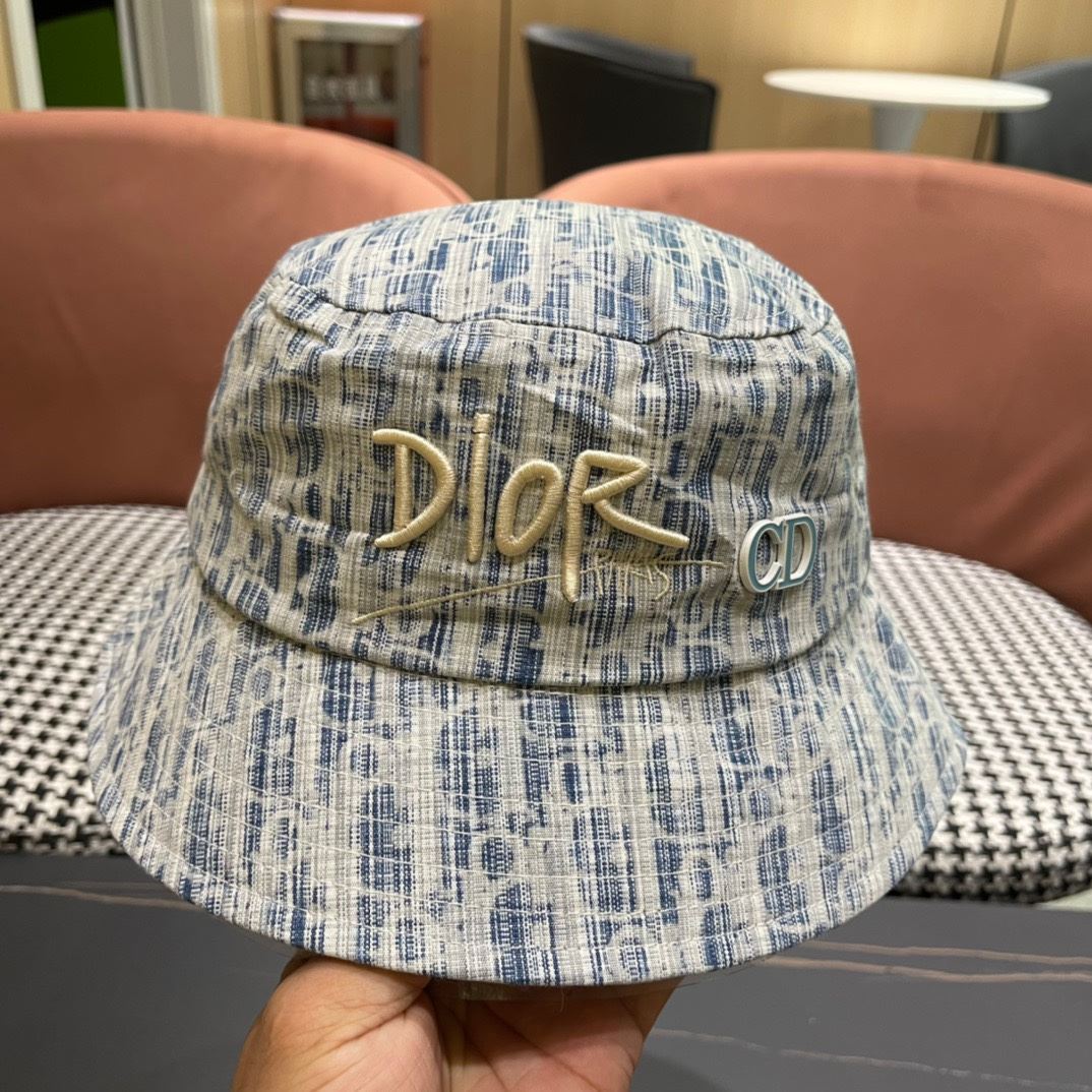 Christian Dior Caps